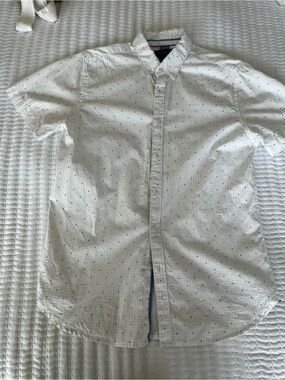 Denim & Flower White Short-Sleeve Button-Down Shirt with Micro Dot Print